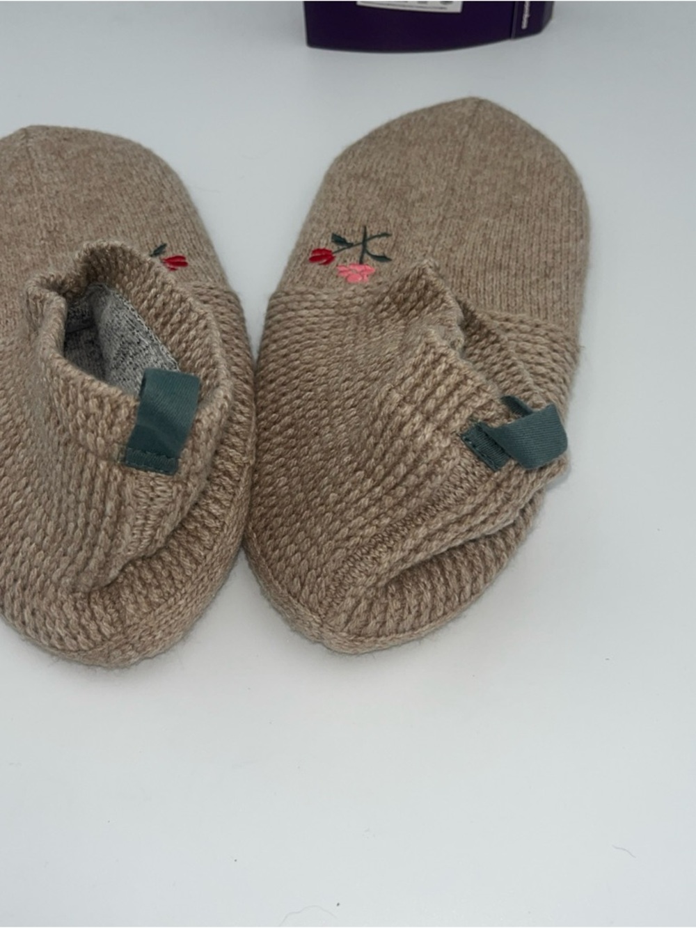 Bombas Tan Cozy Gripping Slippers with Pink & Red Flower Embroidery Medium - Picture 5 of 9